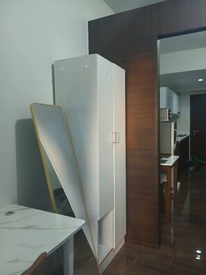 Standard Room, 1 Bedroom | Iron/ironing board, free WiFi - Air Residences (Makati)