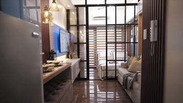 Iron/ironing board, free WiFi