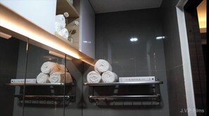 Chambre Standard, 1 chambre | Salle de bain