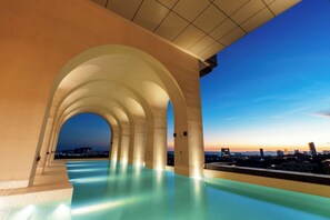 Piscina a l'aire lliure 