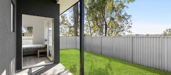 Brand New Luxury 3 bedroom villa / 3 ensuite - bathroom / Free Wifi