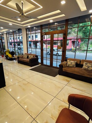 Sala de estar en el lobby