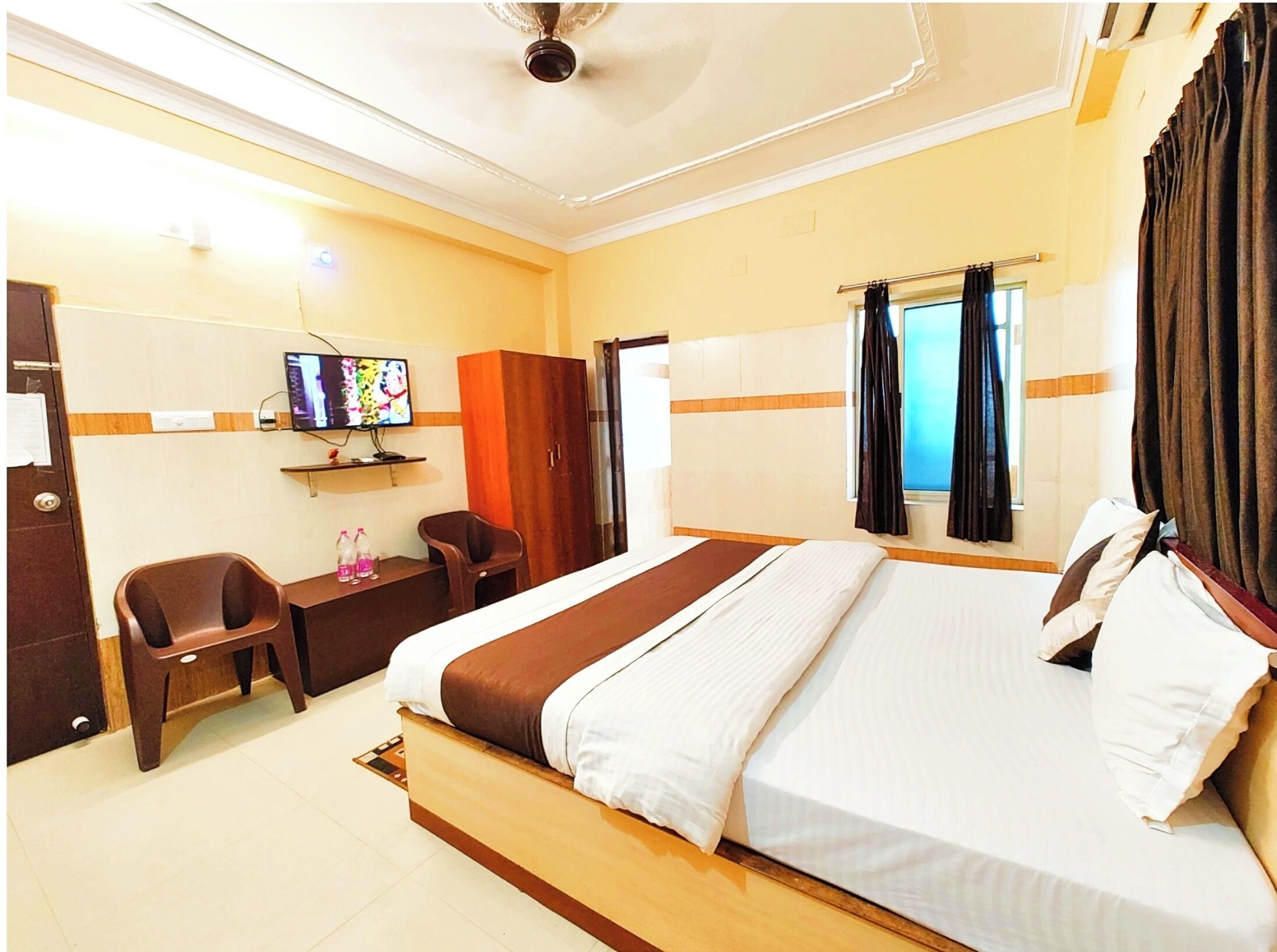 客房內保險箱、隔音、床單