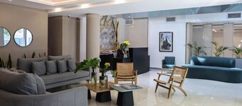 Elegant Stay Near Plaza Estrada With Outdoor Pool Free Breakfast And Parking
