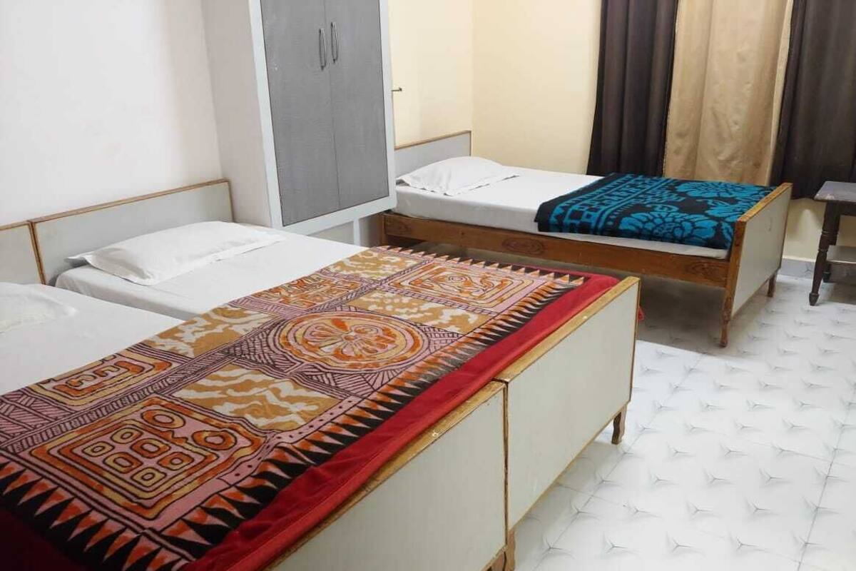 Trippelrum | Allergitestade sängkläder, Select Comfort-madrasser och skrivbord