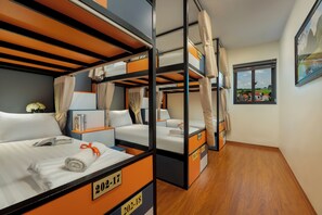 Dormitório compartilhado básico | Roupas de cama antialérgicas, Wi-Fi de cortesia