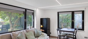 Zentrumnahe ferienwohnung mit garten und stellplatz