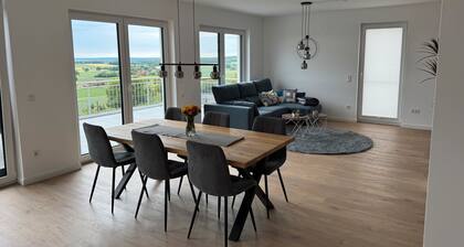 Ferienwohnung 'Berg' mit Seeblick, privater Terrasse und Wi-Fi