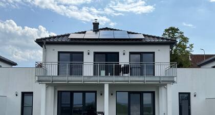 Apartment 'Berg' with Lake View, Private Terrace and Wi-Fi