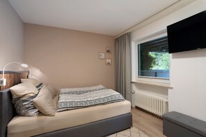 2 chambres, fer et planche Ă repasser, Wi-Fi gratuit, draps fournis