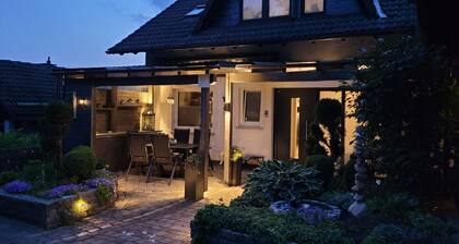 Ferienwohnung 'Stappert' mit Bergblick, Balkon und Wi-Fi