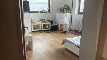 2 Schlafzimmer, kostenloses WLAN, Bettwäsche