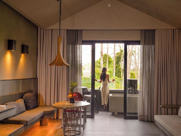 Chambre « Premier » avec lits jumeaux, vue jardin | Coffres-forts dans les chambres, bureau, chambres insonorisées