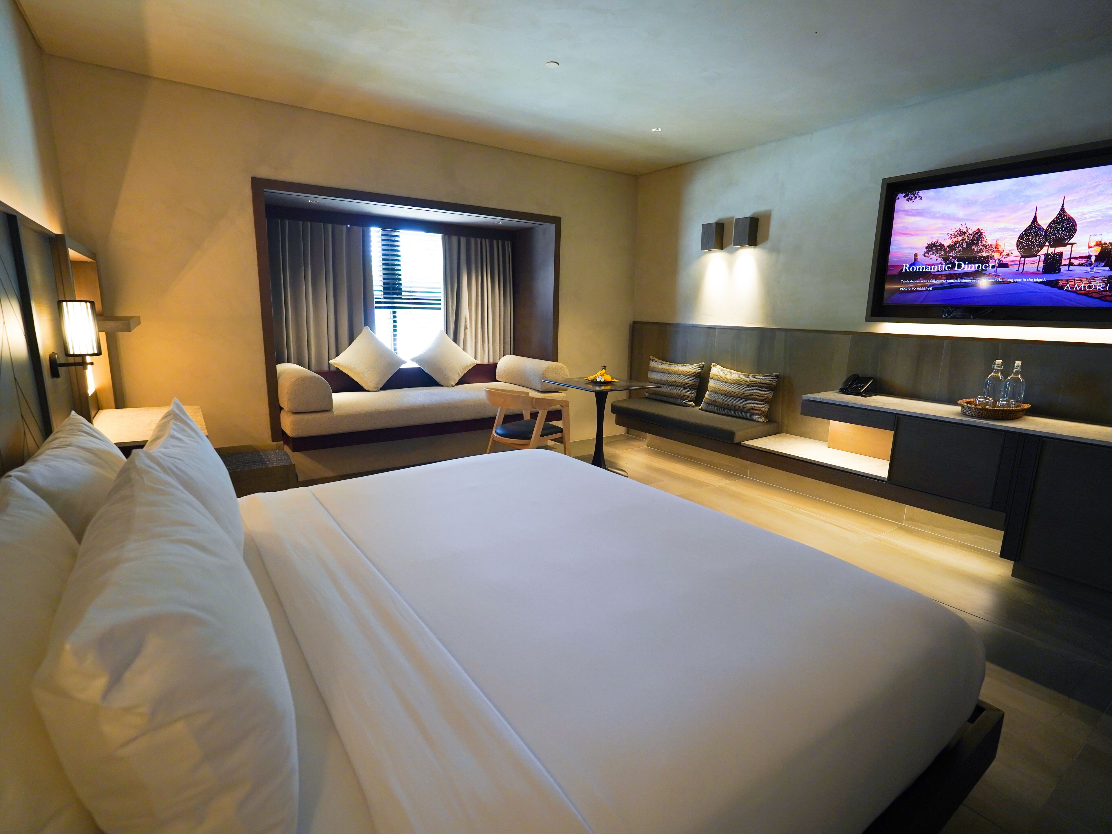 Cofres nos quartos, escrivaninha, Wi-Fi de cortesia