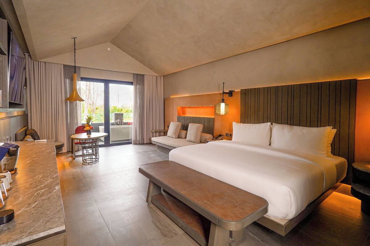 Phòng Suite Premier, quang cảnh vườn | Két bảo mật tại phòng, bàn, phòng cách âm 