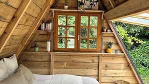 1 slaapkamer, een strijkplank/strijkijzer, wifi, beddengoed
