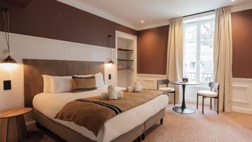 Chambre Supérieure Double ou avec lits jumeaux | Coffres-forts dans les chambres, bureau