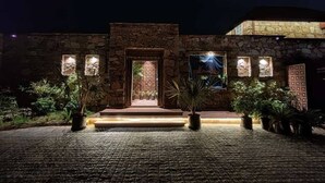 Sınıflandırılmamış resim, 15 üzerinden 2, düğme