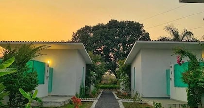 Tiger Safari Lodge