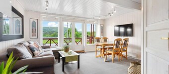 2 bedroom awesome apartment in Tjørhom