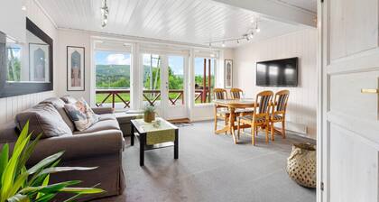 2 bedroom awesome apartment in Tjørhom