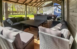 Outdoor dining - Pet friendly home in Karsin with sauna (Karsin)