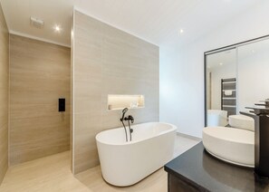 Unclassified image, 3 of 21, button - 1 bedroom accommodation in Faringdon (Faringdon)