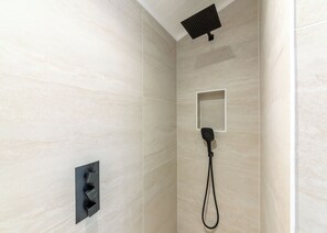 Unclassified image, 5 of 21, button - 1 bedroom accommodation in Faringdon (Faringdon)