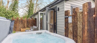 1 bedroom accommodation in Faringdon