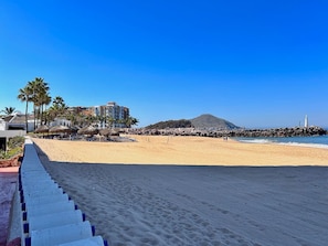 Beach nearby - Depa tranquilo con alberca a pie de playa By GPS (Mazatlan)