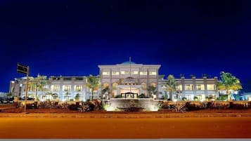 واجهة المنشأة