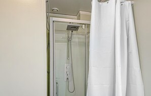 Shower - 1 bedroom stunning home in Klintehamn (Klintehamn)