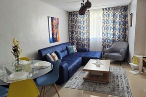 Living area - Coin Du Ciel Joyeux Swimming pool view (Agadir)