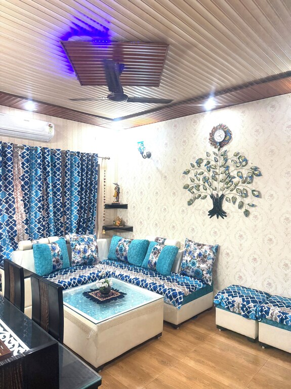 Cozy 2-bedroom Apartment With Ac, Wifi In Charming Ghaziabad - Noida