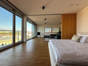 1 bedroom, iron/ironing board, travel crib, free WiFi
