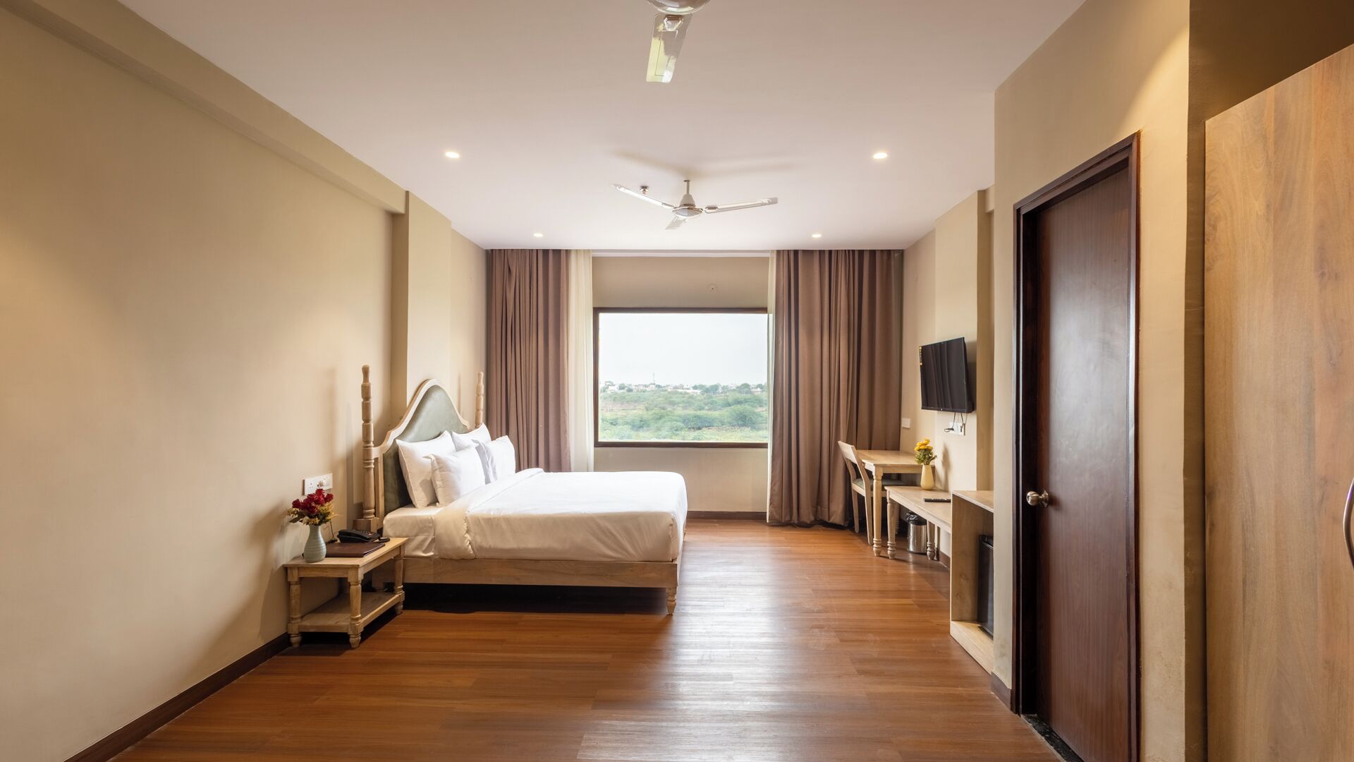 Basic Suite, City View | In-room safe, iron/ironing board, free WiFi