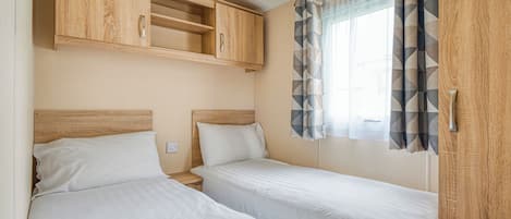 2 bedrooms