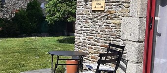 Breton getaway in a charming cottage with garden and terrace