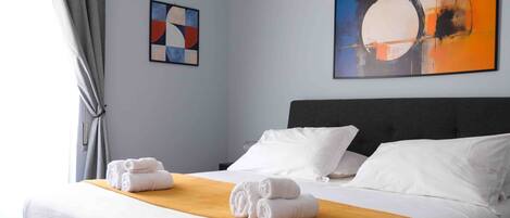 Deluxe Double Room, Private Bathroom, City View | In-room safe, iron/ironing board, free WiFi