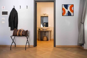 Deluxe-Doppelzimmer, eigenes Bad, Stadtblick