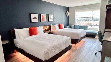 Hochwertige Bettwaren, Pillowtop-Betten, Schreibtisch