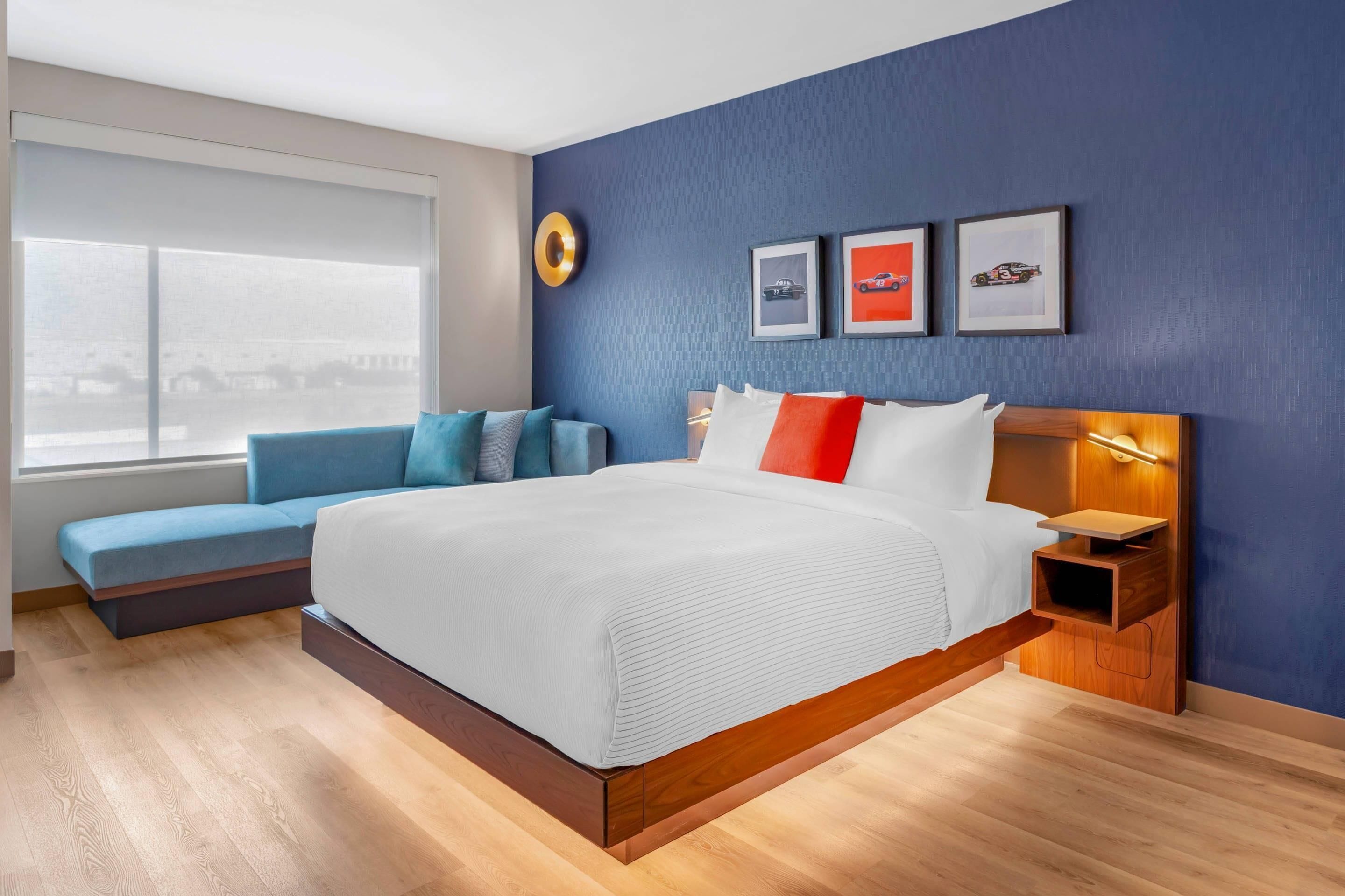 Habitación estándar, 1 cama de matrimonio grande, no fumadores | Ropa de cama de alta calidad y colchones con acolchado adicional