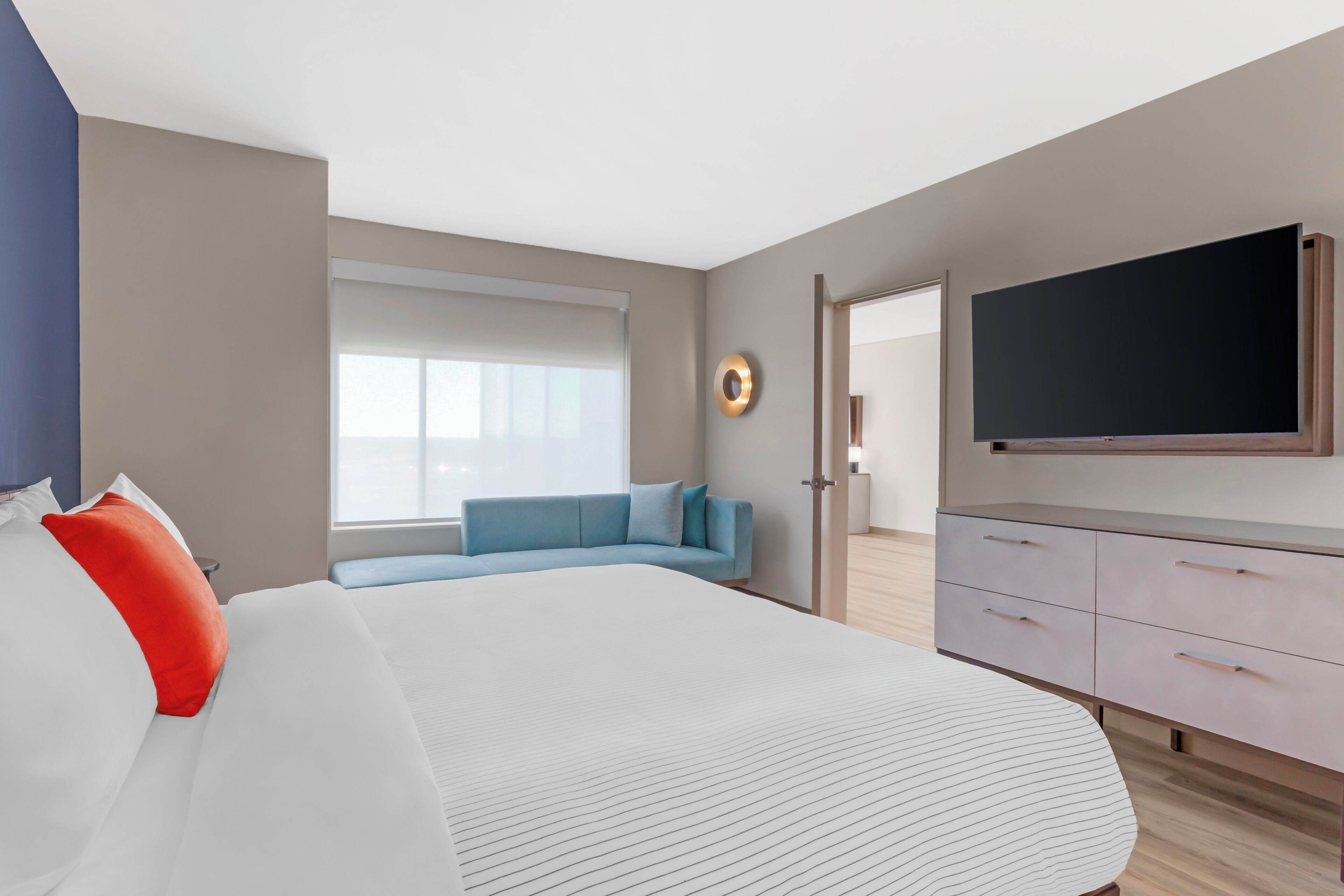 Premium bedding, pillowtop beds, desk, laptop workspace