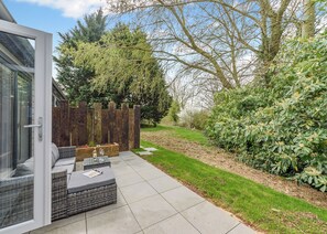 Unclassified image, 5 of 20, button