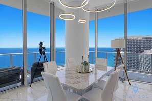 تناول الطعام