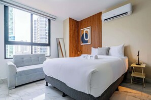 1 bedroom, desk, iron/ironing board, WiFi