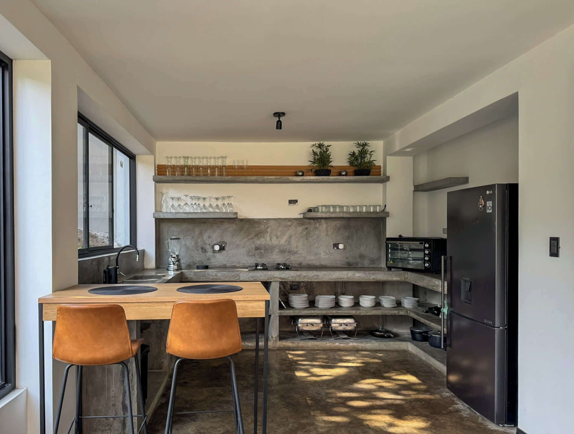 雪櫃、微波爐、爐具、洗碗機