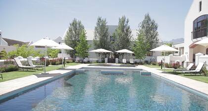 Winelands Golf Lodges 18