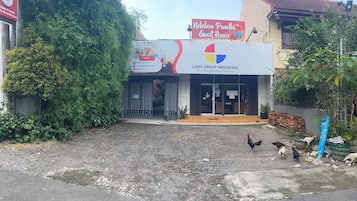 Bagian depan properti