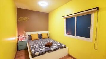 1 bedroom, WiFi, bed sheets